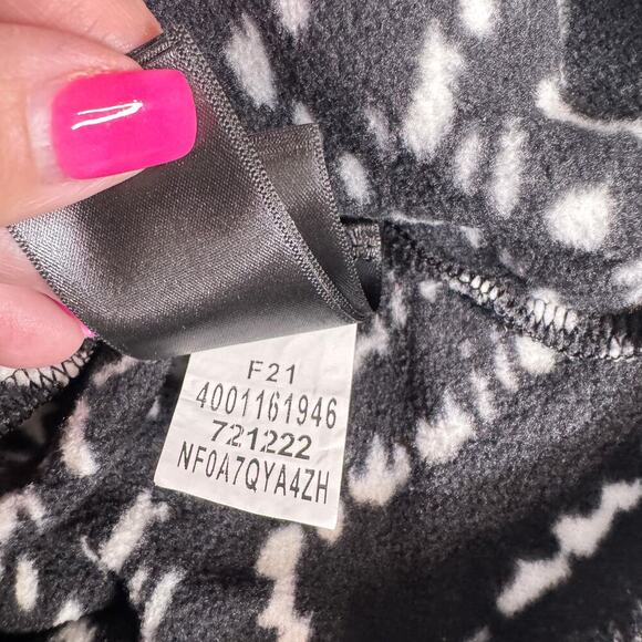 The North Face Youth sz XL Black White Glacier 1/4 Snap Pullover Fleece LS - Picture 8 of 11